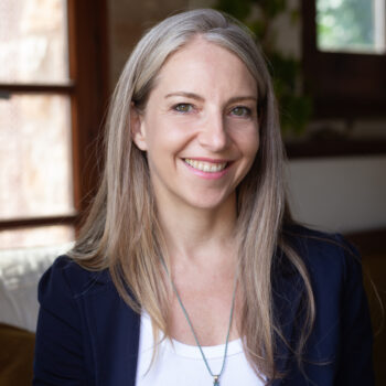 Terapeuta Gestalt Corporal integrativa TCI. Enfoque sensible al trauma. Rueda medicina, PNL, Tapping,